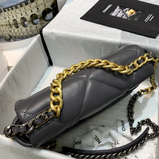 First Bag Ru 19 FLAP BAG CHANEL 0821